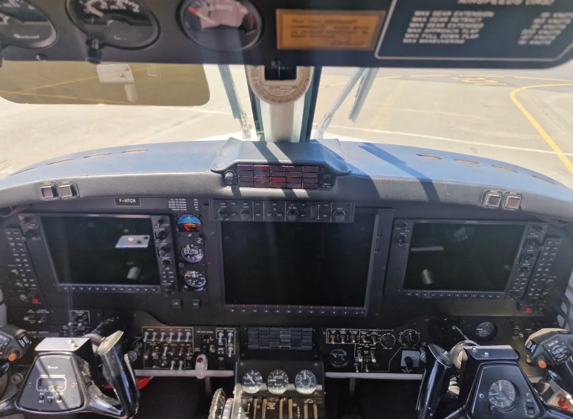 B200 Blackhawk XP61 — foto 1