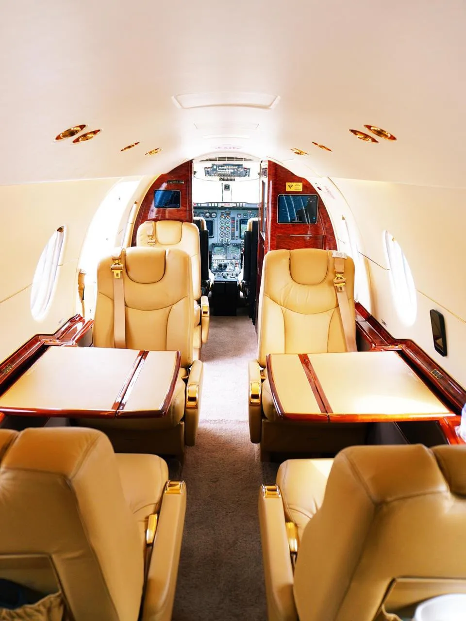 Hawker 400XP 2008 — foto 1