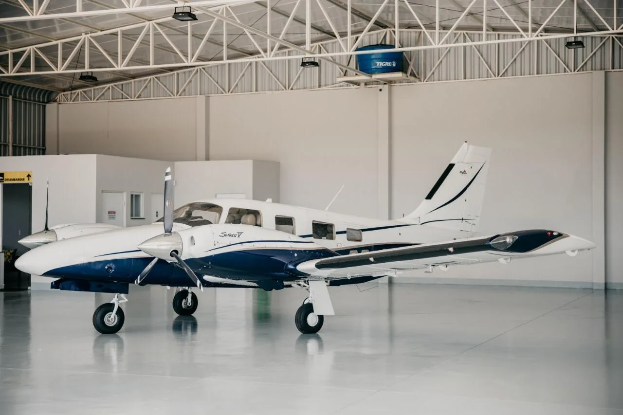 Piper Seneca V 2002 — foto 1