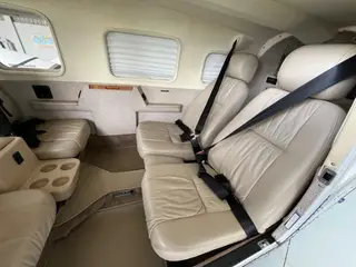 Piper Seneca V 2002 — miniatura 6
